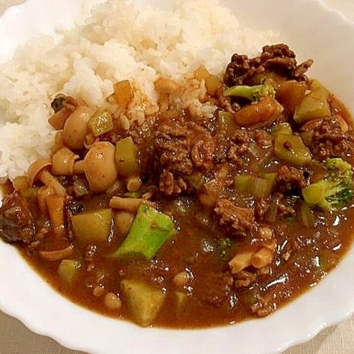 ひき肉とぶなしめじの秋カレー